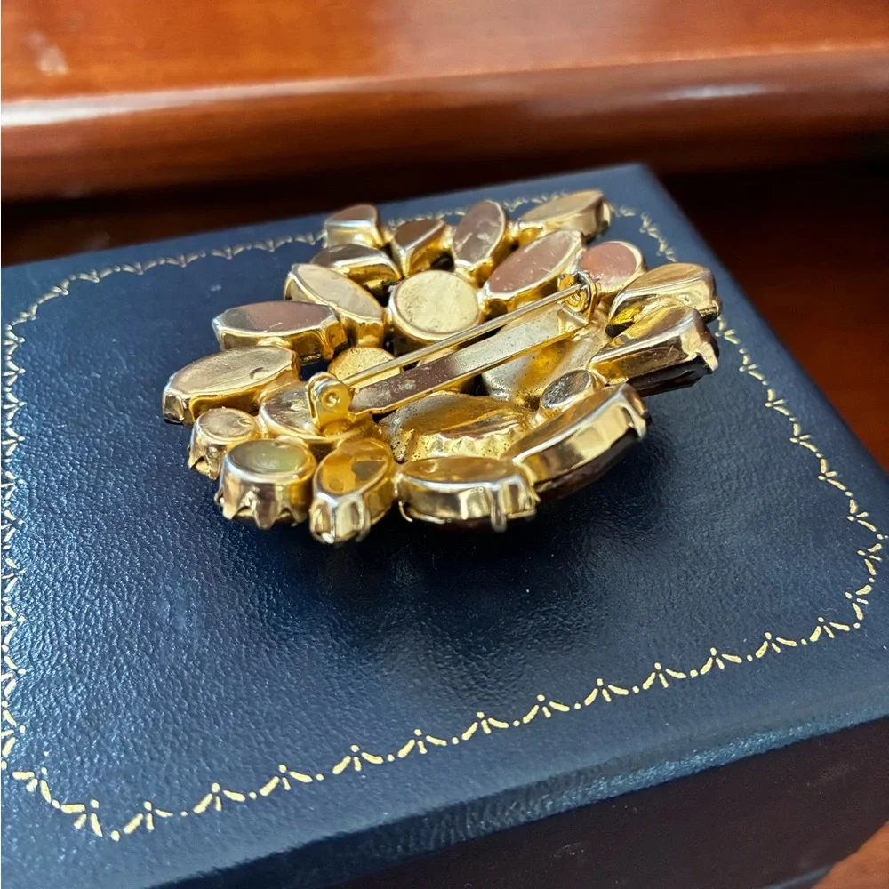Vintage Floral Cluster Brooch – Juliana? Topaz Amber Yellow and Iridescent